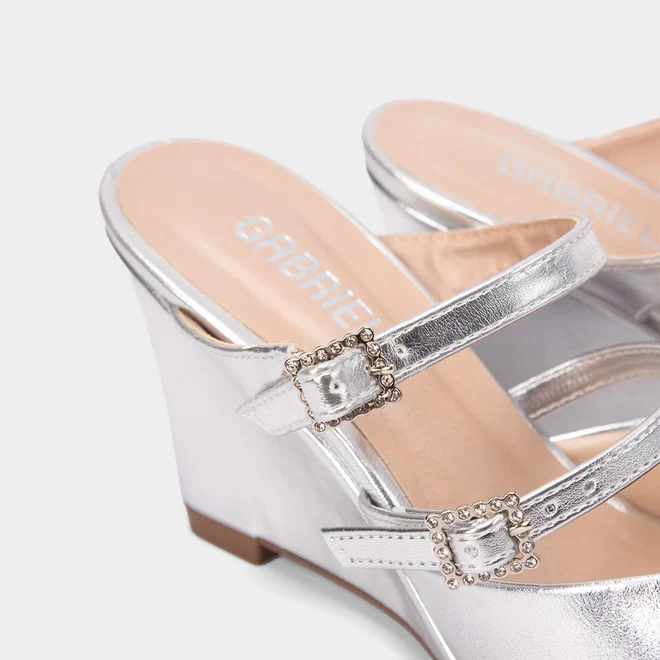 Mule Feminino Gabriela Anabela Tira Dupla Fivela Prata