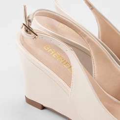 Scarpin Slingback Feminino Gabriela Anabela Off White