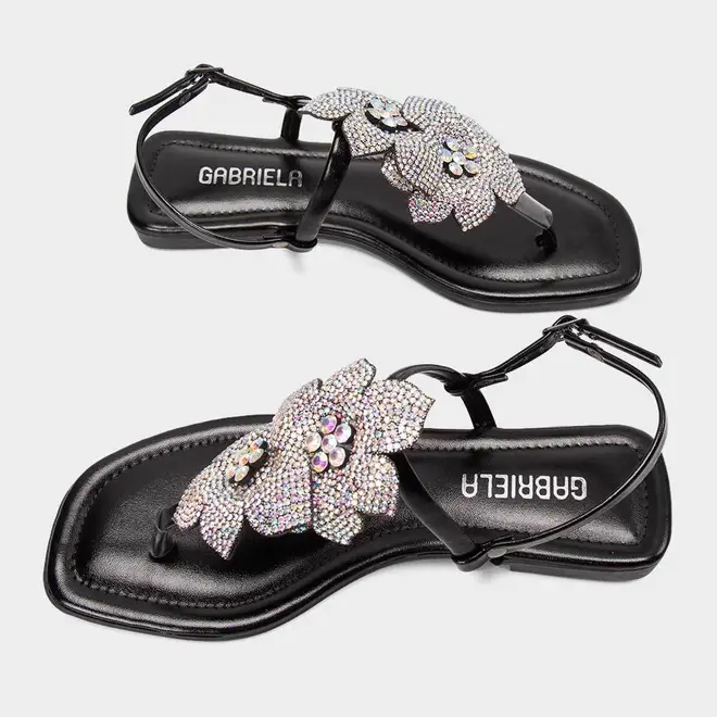 Sandália Rasteira Feminina Gabriela Detalhe Flor & Strass Holográfico Preto