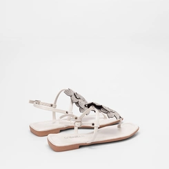 Sandália Rasteira Feminina Gabriela Detalhe Flor & Strass Off White