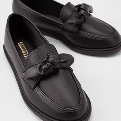 Mocassim Gabriela Detalhe Laço Preto