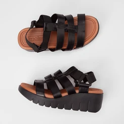 Sandália Feminina Moleca Multitiras Preto