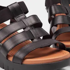 Sandália Feminina Moleca Multitiras Preto