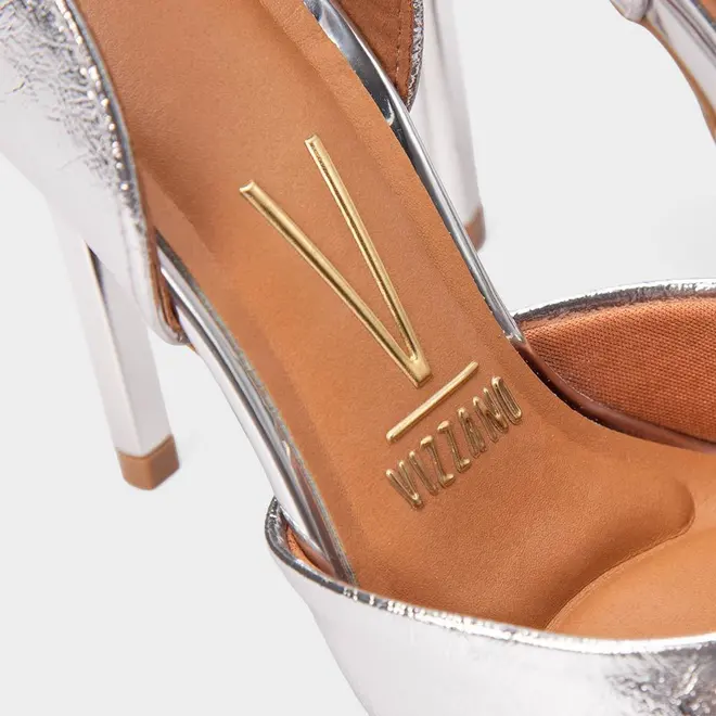Scarpin Feminino Vizzano Salto Fino Alto Metalizado Prata