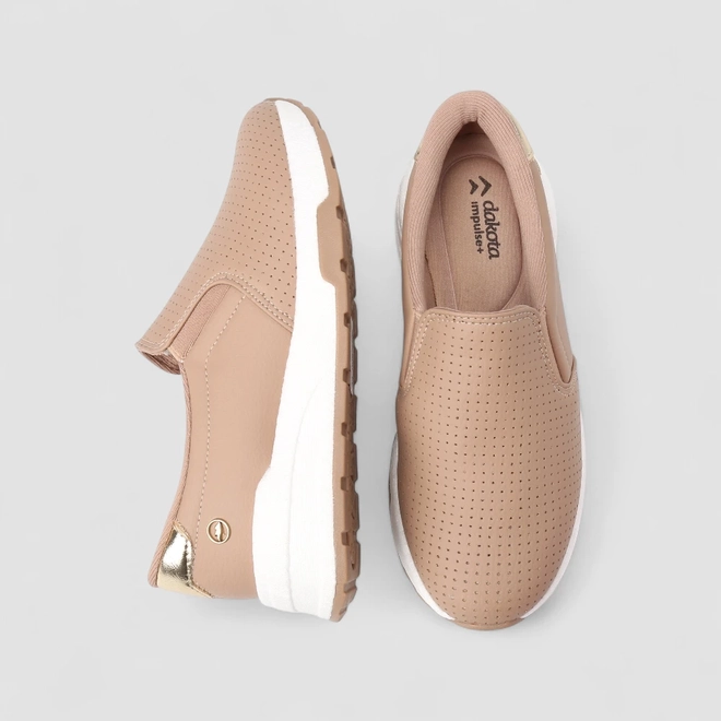 Slip On Feminino Dakota Perfuros Bege