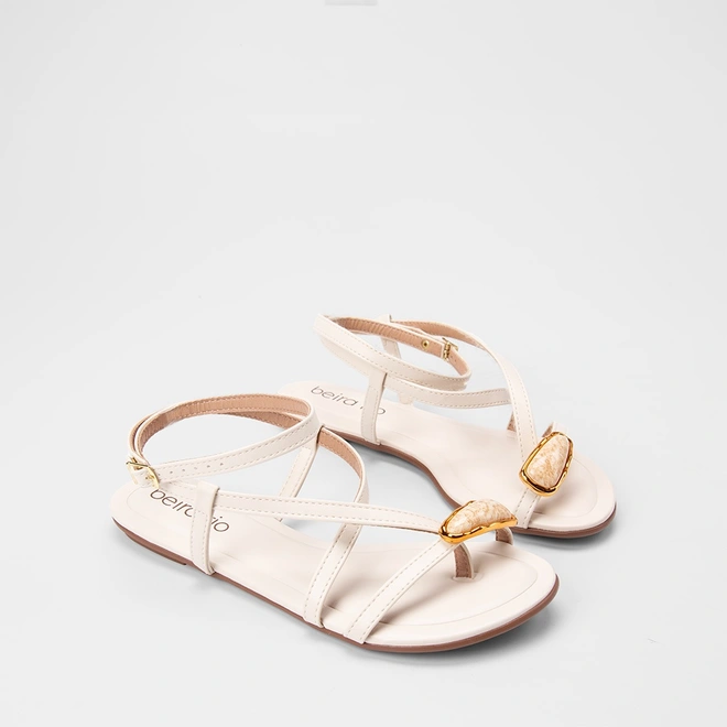 Sandália Rasteira Feminina Beira Rio Tiras Cruzadas Detalhe Pedraria Off White