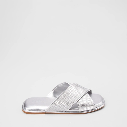 Vista 2 Rasteira Feminina Gabriela Tiras Cruzadas Holográfico Metalizado Prata GABRIELA Prata