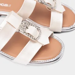 Rasteira Feminina Moleca Enfeite Fivela Strass Holográfico Off White
