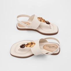 Sandália Rasteira Feminina Modare Ultraconforto Detalhe Pedraria Off White