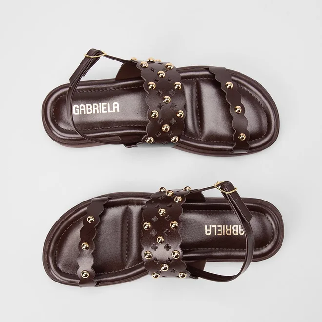 Sandália Feminina Gabriela Flatform Detalhe Tachas Marrom