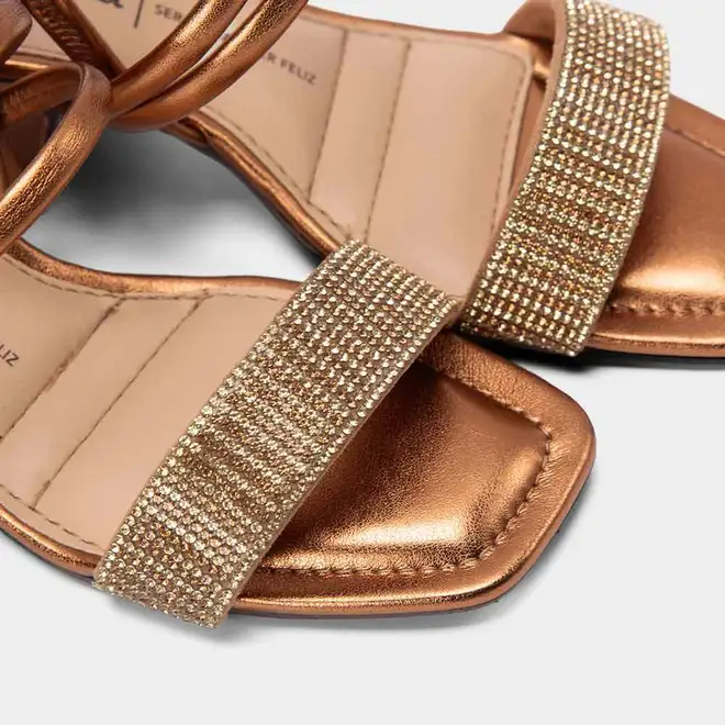 Sandália Feminina Dakota Salto Bloco Médio Strass Metalizado Bronze