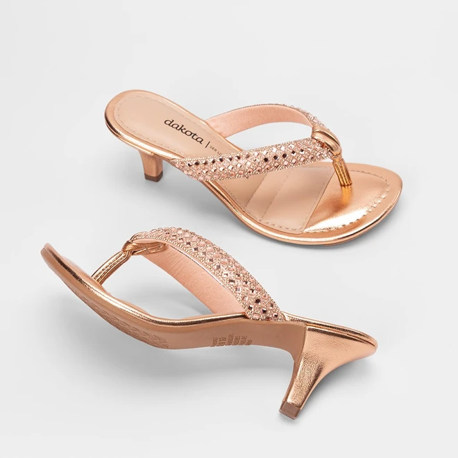 Tamanco Feminino Dakota Salto Médio Tiras Strass Metalizado Rose Gold
