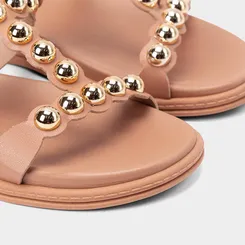 Rasteira Feminino Gabriela Detalhe Em Tachas Esferas Nude
