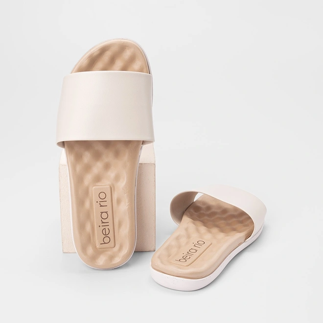 Tamanco Rasteiro Feminino Beira Rio Tira Larga Off White