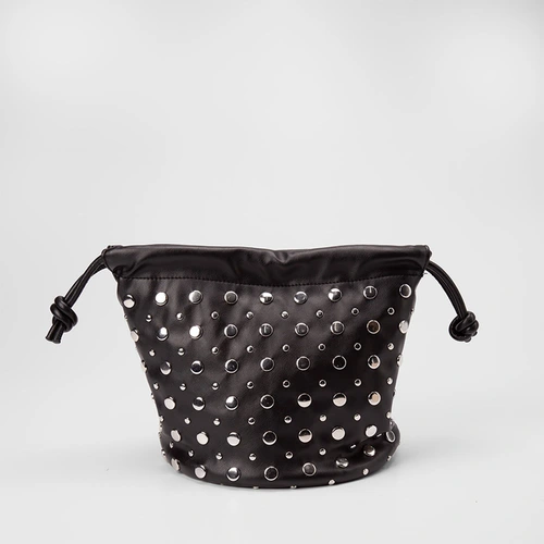 Bolsa Bucket Gabriela Média Detalhe Tachas Preto