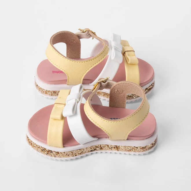 Sandália Bebê Molekinha Tiras Laço Detalhe Paetê Amarelo & Branco