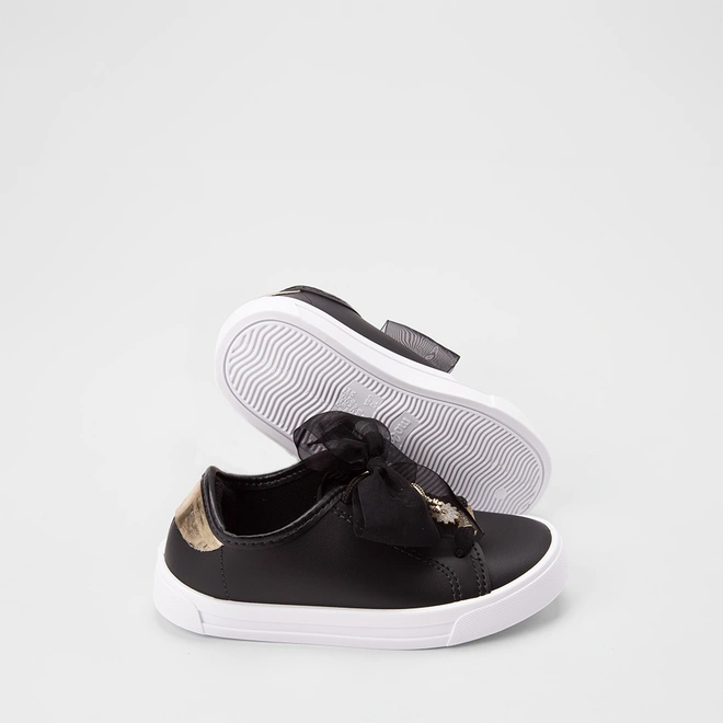 Tênis Casual Infantil Molekinha Detalhe Laço & Pingentes Preto