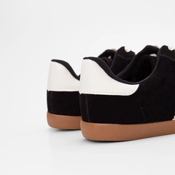 Tênis Casual Feminino Penélope Detalhe Recorte Camurça Preto