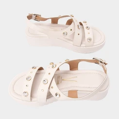 Sandália Feminina Vizzano Flatform Detalhe Pedraria Off White