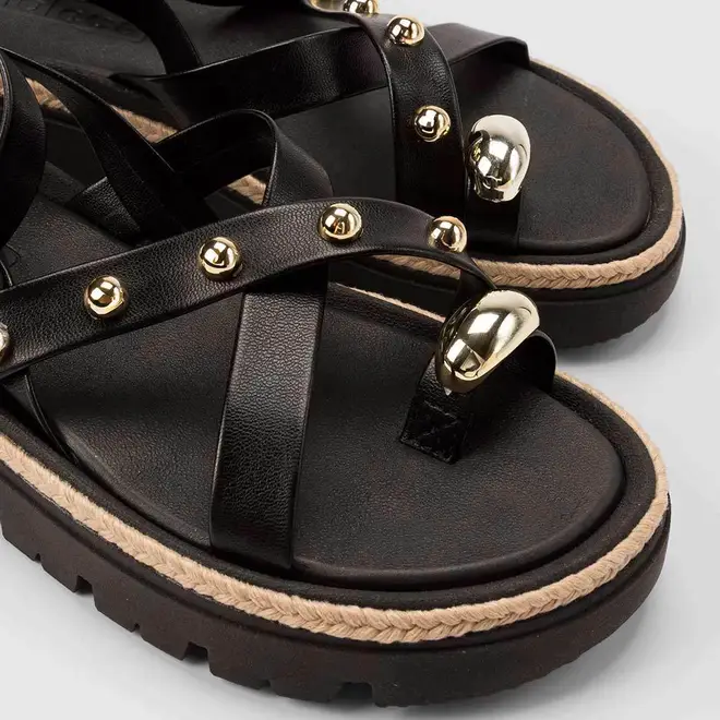 Sandália Feminina Moleca Flatform Detalhe Tachas & Bold Preto