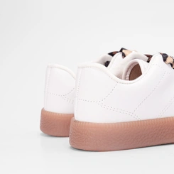 Tênis Casual Infantil Molekinha Pingente Cereja & Onça Branco