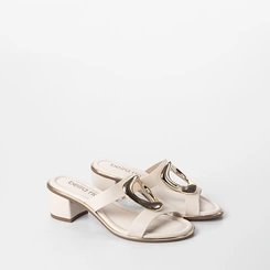 Tamanco Feminino Beira Rio Salto Bloco Médio Detalhe Metalizado Off White