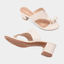 Tamanco Feminino Beira Rio Salto Bloco Médio Detalhe Metalizado Off White