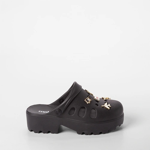 Babuche Feminino Moleca Plataforma Com Pingentes Decorados Preto