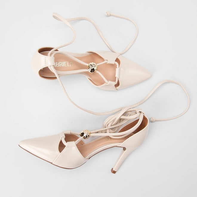 Scarpin Feminino Gabriela Salto Alto Amarração Off White