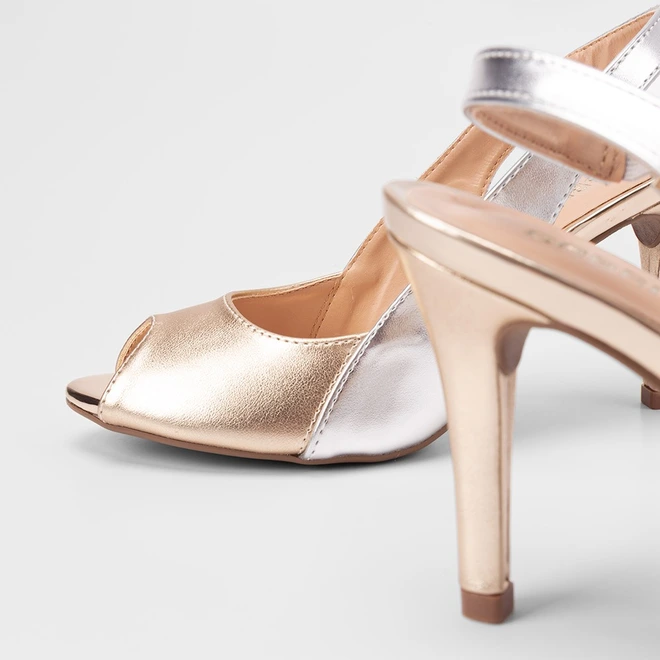 Peep Toe Feminina Gabriela Metalizado Ouro & Prata