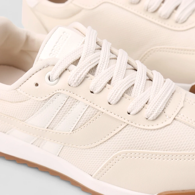 Tênis Casual Feminino Gabriela Detalhe Mesh Off White