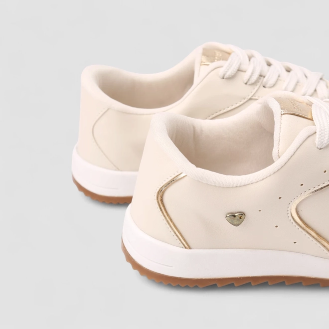 Tênis Casual Feminino Gabriela Detalhe Metalizado Off White