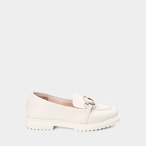 Mocassim Loafer Feminina Moleca Detalhe Corrente Off White