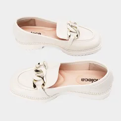 Mocassim Loafer Feminina Moleca Detalhe Corrente Off White