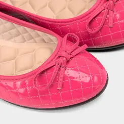 Sapatilha Feminina Moleca Laço Matelassê Verniz Pink