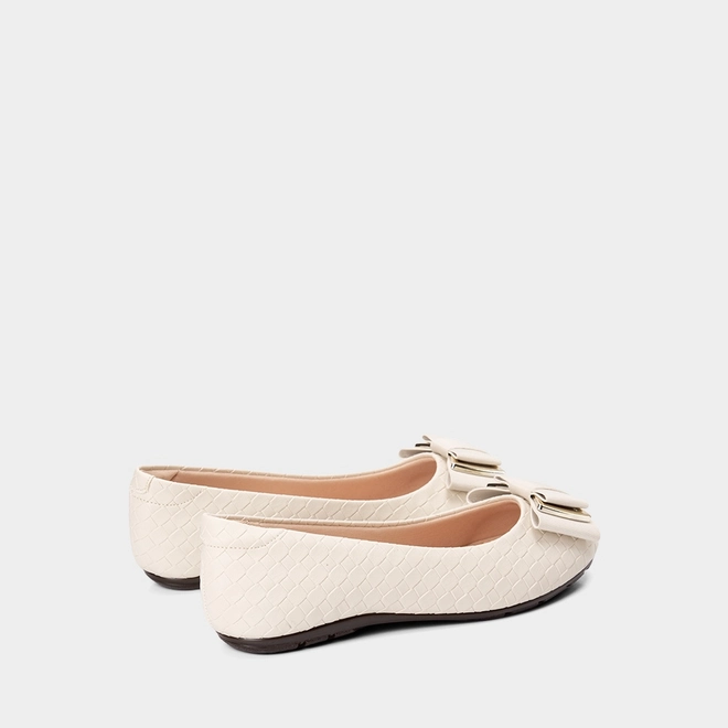 Sapatilha Feminina Moleca Detalhe Laço Off White