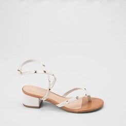 Sandália Feminina Gabriela Salto Bloco Detalhe Tachas Off White