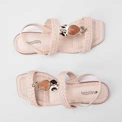 Sandália Feminina Mississipi Detalhe Pedraria Tressê Off White