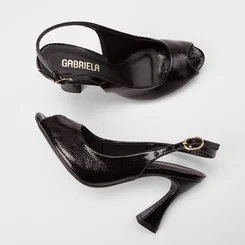 Peep Toe Slingback Feminina Gabriela Salto Alto Verniz Preto