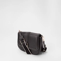 Bolsa Transversal Gabriela Média Enfeite Fivela Pespontos Preto