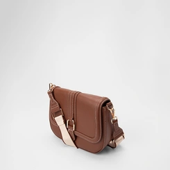 Bolsa Transversal Gabriela Média Enfeite Fivela Pespontos Marrom