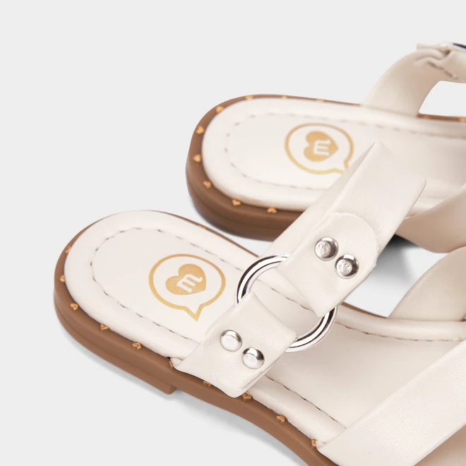 Rasteira Infantil Molekinha Tiras Cruzadas Detalhe Argola Off White