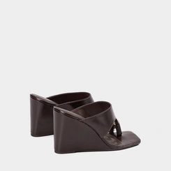Tamanco Feminino Gabriela Salto Anabela Detalhe Bold Marrom