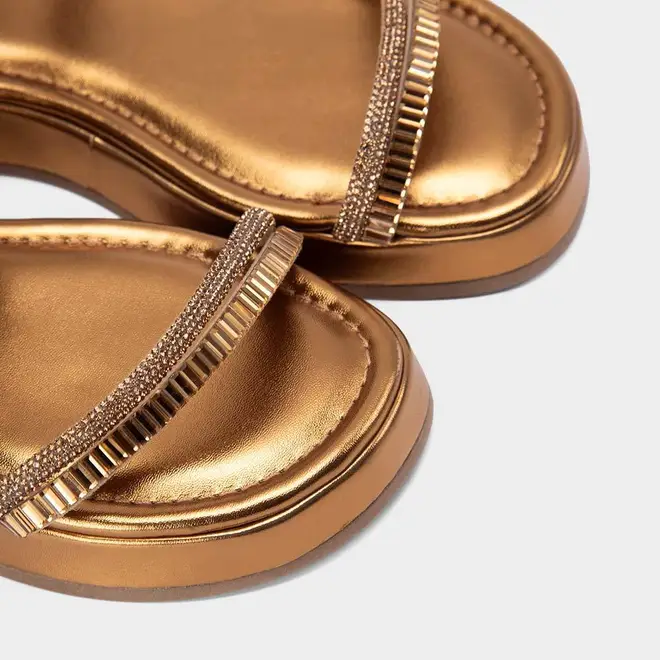 Sandália Feminina Gabriela Flatform Detalhe Strass Metalizado Bronze