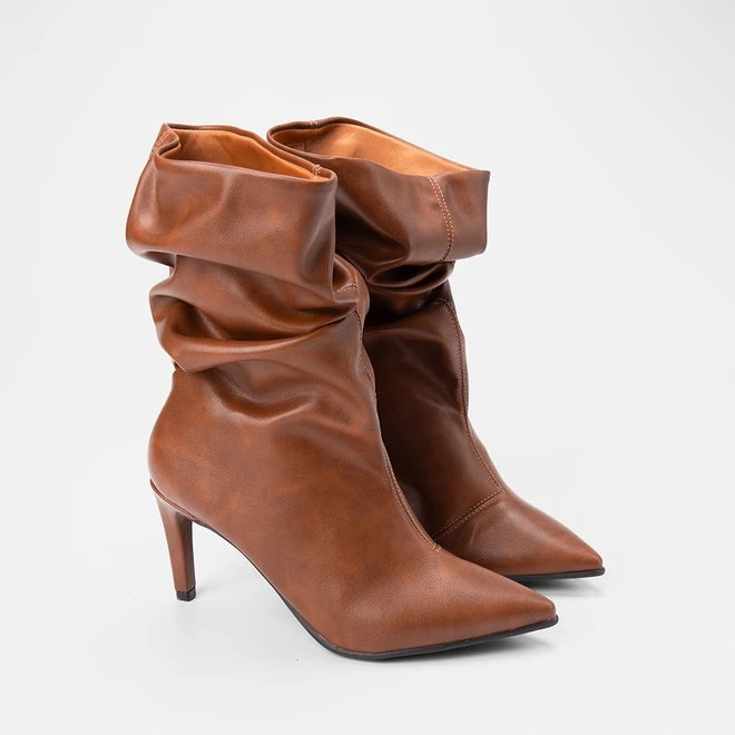 Bota Slouchy Feminina Gabriela Drapeado Cano Médio Caramelo