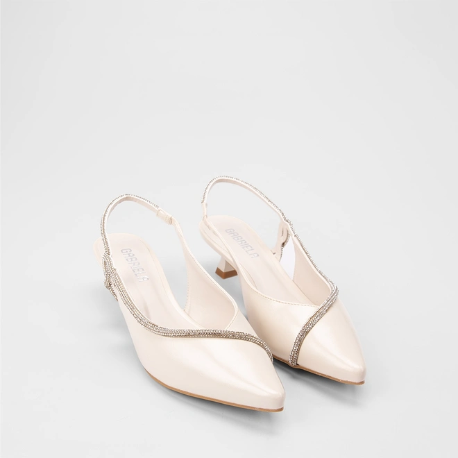 Scarpin Feminino Gabriela Tira Strass Off White