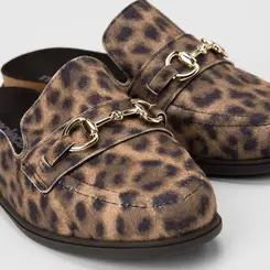 Mule Feminino Moleca Detalhe Bridão Nobuck Onça Multicolor