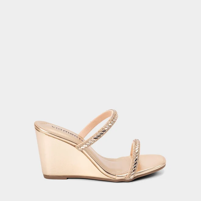 Tamanco Feminino Via Marte Salto Anabela Detalhe Strass Metalizado Ouro