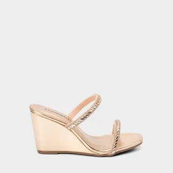 Tamanco Feminino Via Marte Salto Anabela Detalhe Strass Metalizado Ouro