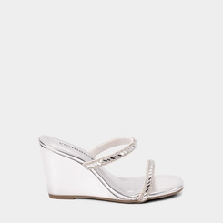 Tamanco Feminino Via Marte Salto Anabela Detalhe Strass Metalizado Prata